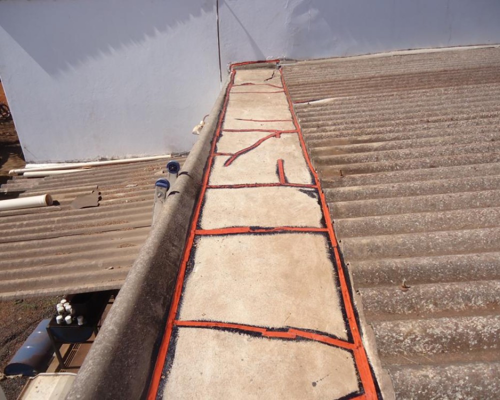 Imagem 20 da galeria Impermeabilização de Calha, toda calha de concreto é preciso impermeabilizar, elas trincam e dilatam, cuide para não oxidar a ferragem da mesma.