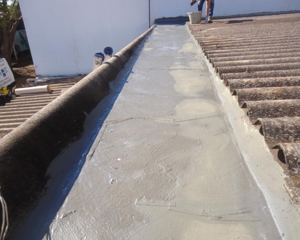 Imagem 16 da galeria Impermeabilização de Calha, toda calha de concreto é preciso impermeabilizar, elas trincam e dilatam, cuide para não oxidar a ferragem da mesma.
