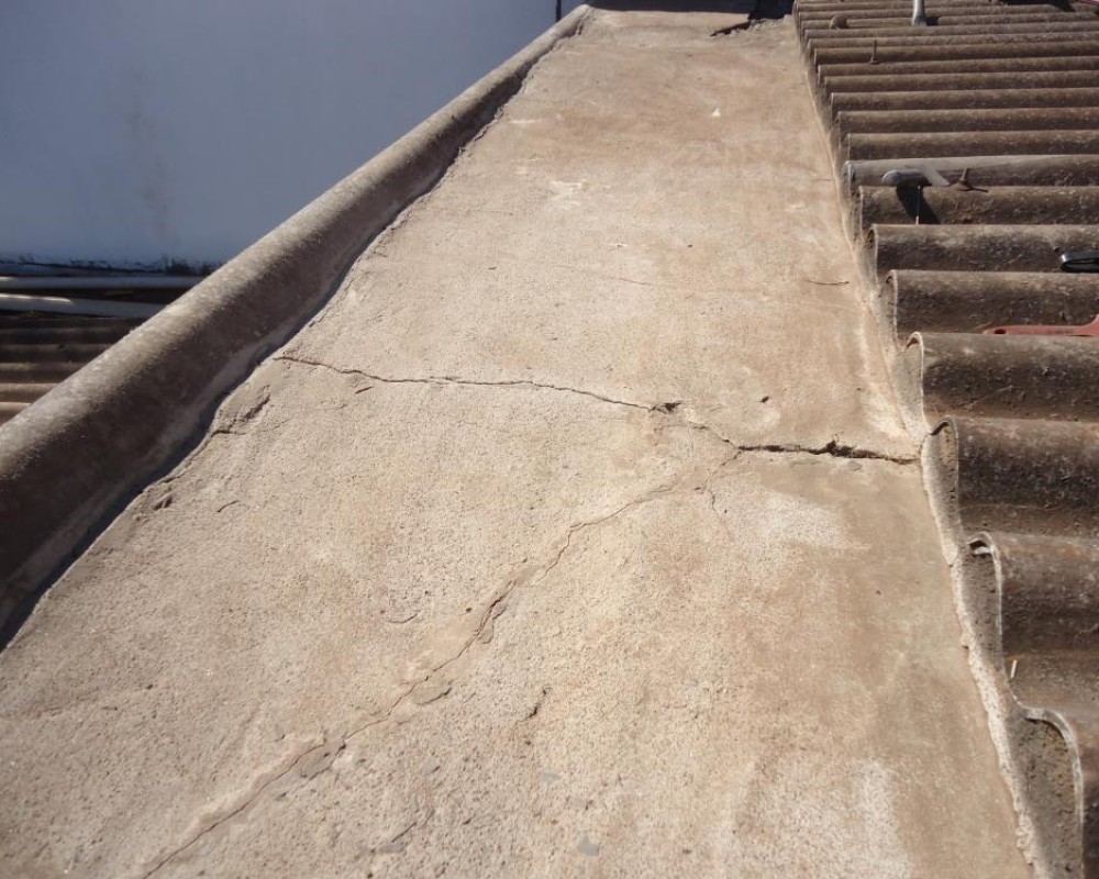 Imagem 25 da galeria Impermeabilização de Calha, toda calha de concreto é preciso impermeabilizar, elas trincam e dilatam, cuide para não oxidar a ferragem da mesma.