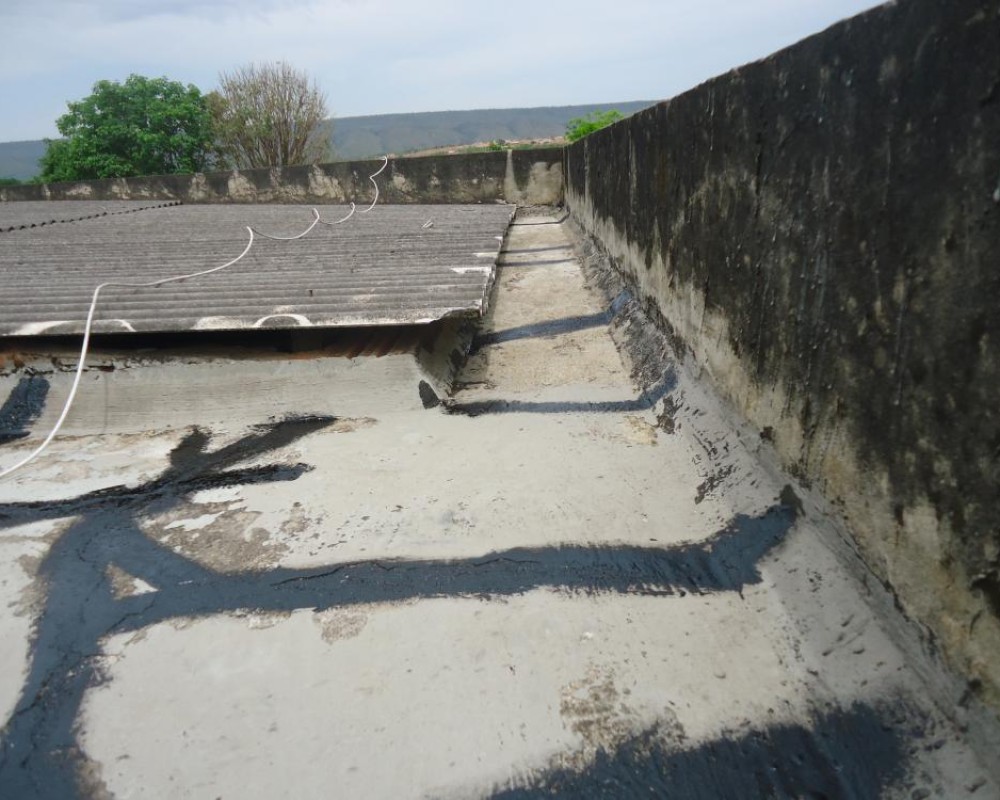 Imagem 33 da galeria Impermeabilização de Calhas. as calhas de concretos precisam de manutenção no minimo uma vez ao o ano.