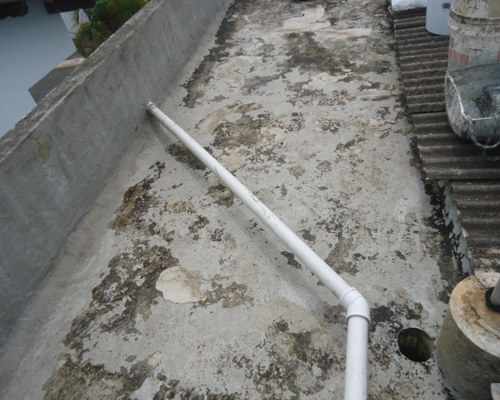 Imagem 42 da galeria Impermeabilização de Calhas. as calhas de concretos precisam de manutenção no minimo uma vez ao o ano.