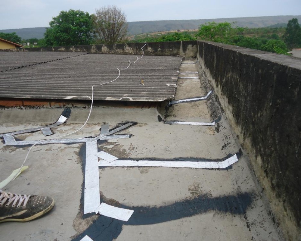 Imagem 32 da galeria Impermeabilização de Calhas. as calhas de concretos precisam de manutenção no minimo uma vez ao o ano.