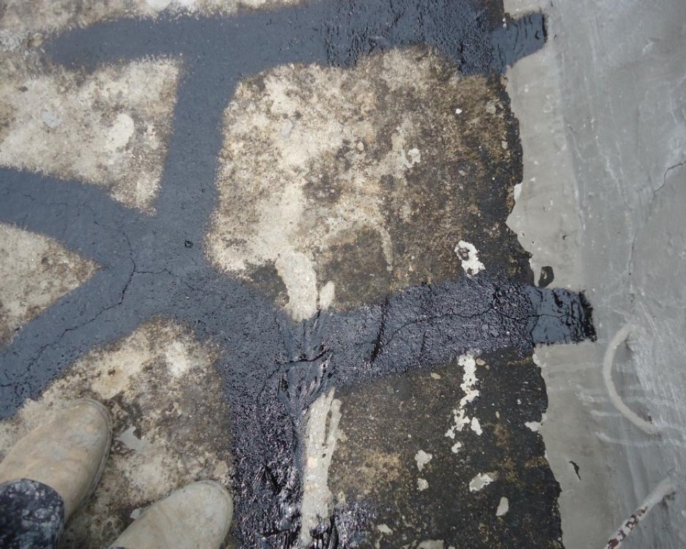 Imagem 28 da galeria Impermeabilização de Calhas. as calhas de concretos precisam de manutenção no minimo uma vez ao o ano.