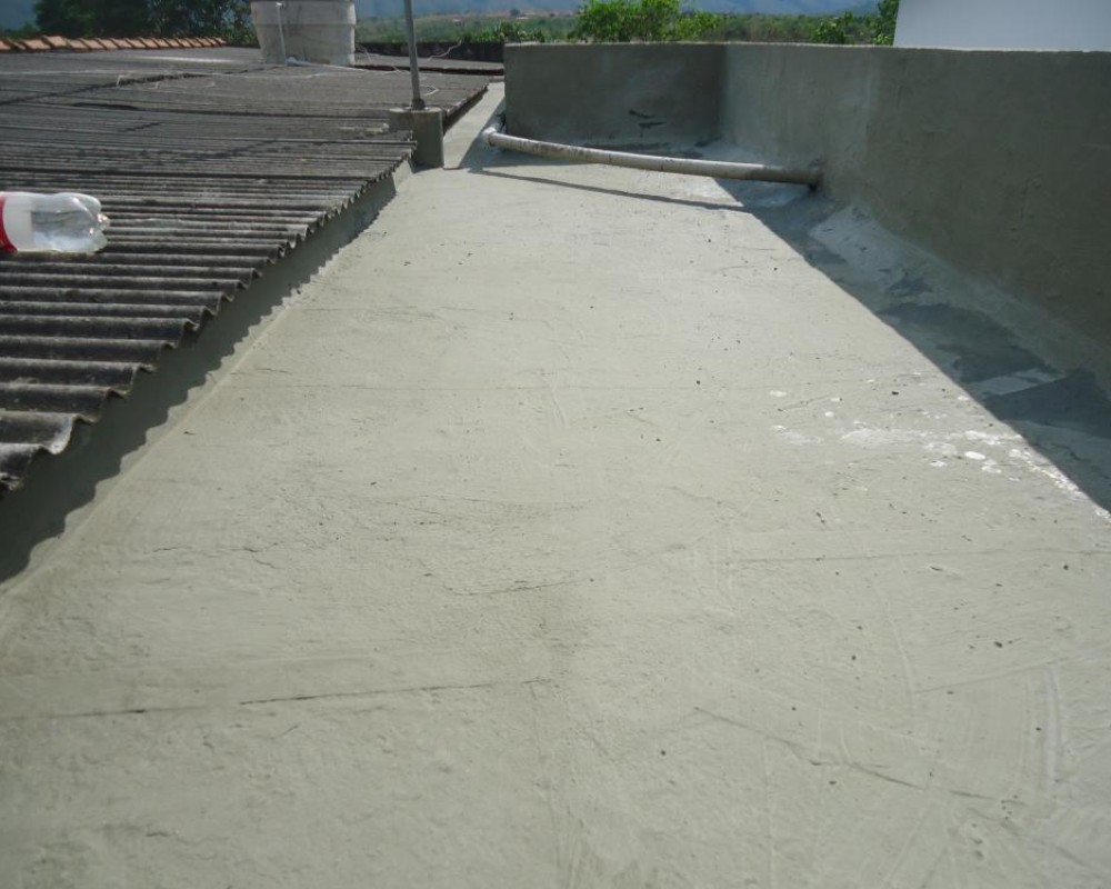 Imagem 1 da galeria Impermeabilização de Calhas. as calhas de concretos precisam de manutenção no minimo uma vez ao o ano.