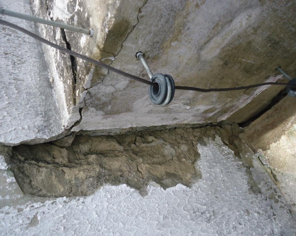 Imagem 101 da galeria Impermeabilização de Calhas. as calhas de concretos precisam de manutenção no minimo uma vez ao o ano.