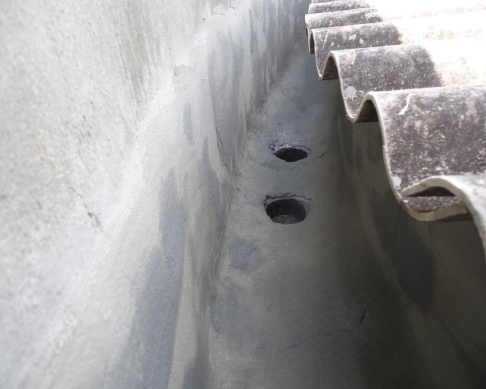 Imagem 49 da galeria Impermeabilização de Calhas. as calhas de concretos precisam de manutenção no minimo uma vez ao o ano.