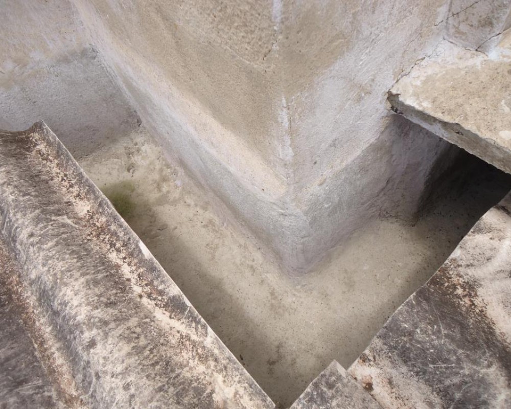 Imagem 16 da galeria Impermeabilização de Calhas. as calhas de concretos precisam de manutenção no minimo uma vez ao o ano.