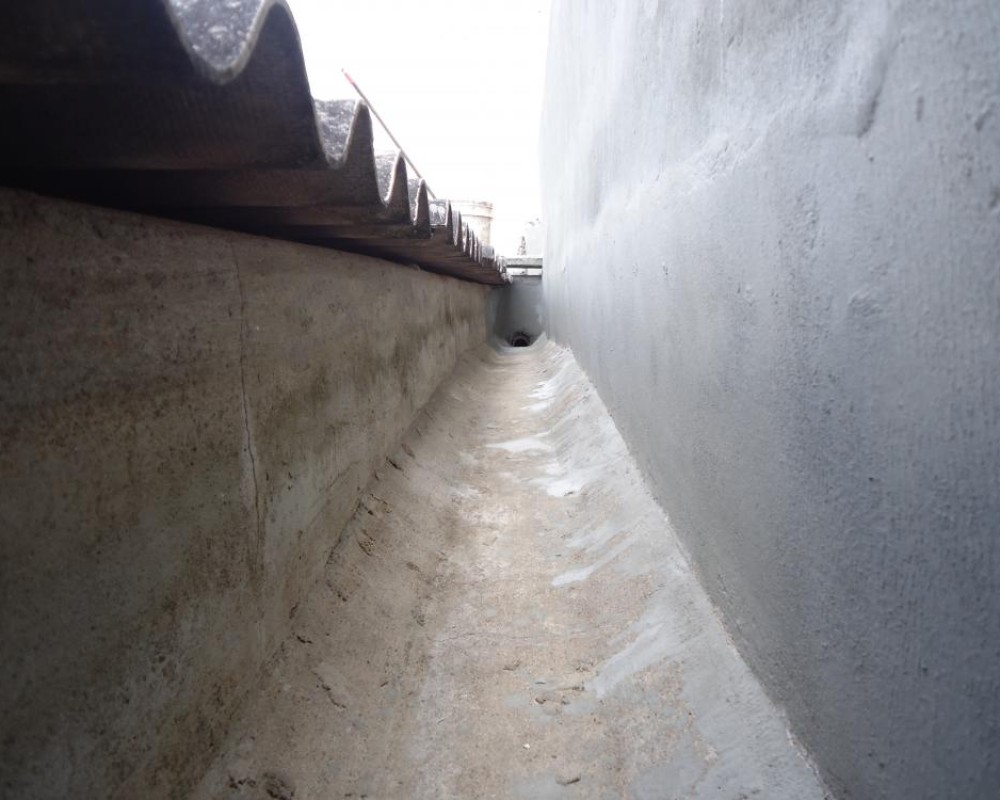 Imagem 40 da galeria Impermeabilização de Calhas. as calhas de concretos precisam de manutenção no minimo uma vez ao o ano.