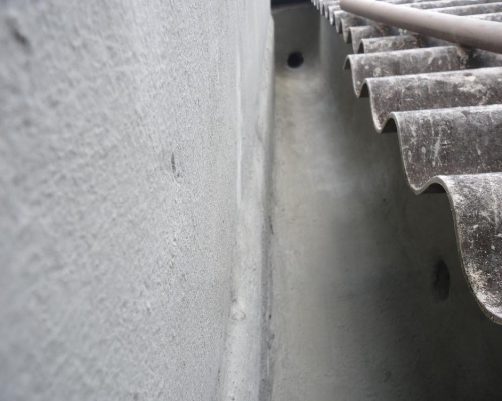 Imagem 27 da galeria Impermeabilização de Calhas. as calhas de concretos precisam de manutenção no minimo uma vez ao o ano.