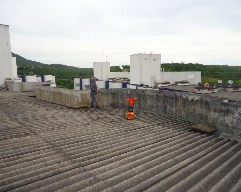Imagem 105 da galeria Impermeabilização de Calhas. as calhas de concretos precisam de manutenção no minimo uma vez ao o ano.