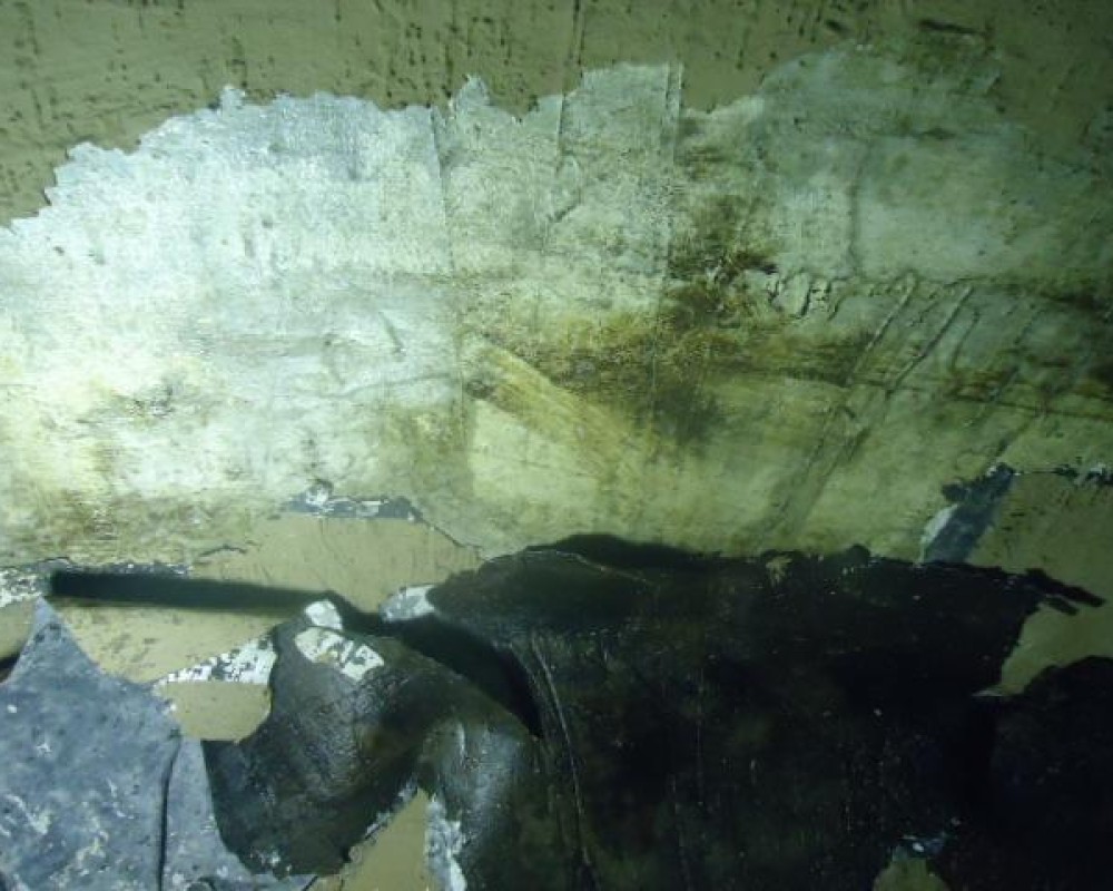 Imagem 132 da galeria impermeabilização.danos provocados por falta de manutenção em caixa d'água e reservatório. a manutenção tem que ser feita no minimo uma vez ao ano.