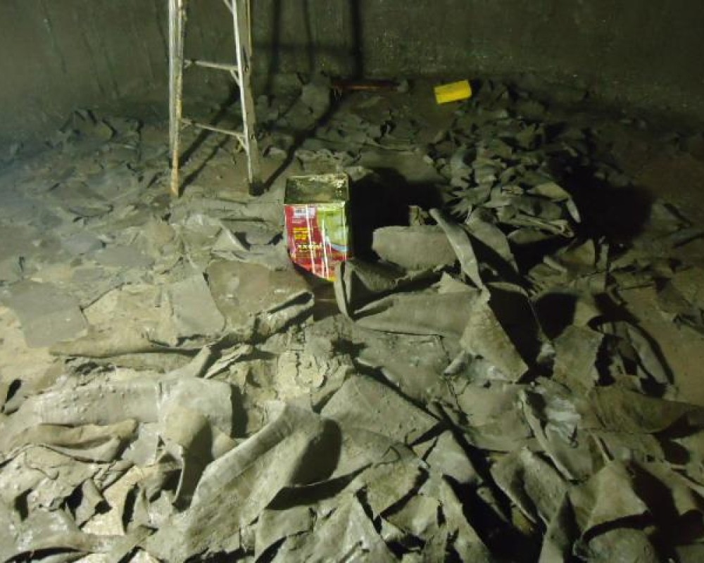 Imagem 86 da galeria impermeabilização.danos provocados por falta de manutenção em caixa d'água e reservatório. a manutenção tem que ser feita no minimo uma vez ao ano.
