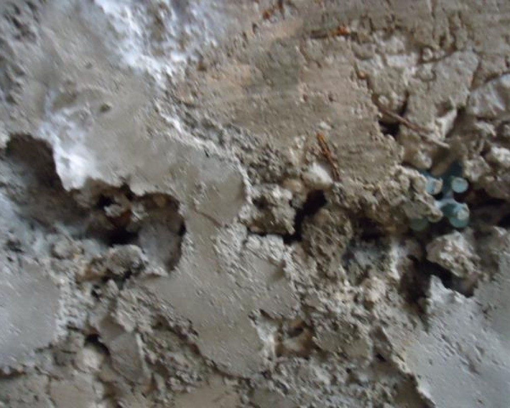 Imagem 48 da galeria impermeabilização.danos provocados por falta de manutenção em caixa d'água e reservatório. a manutenção tem que ser feita no minimo uma vez ao ano.