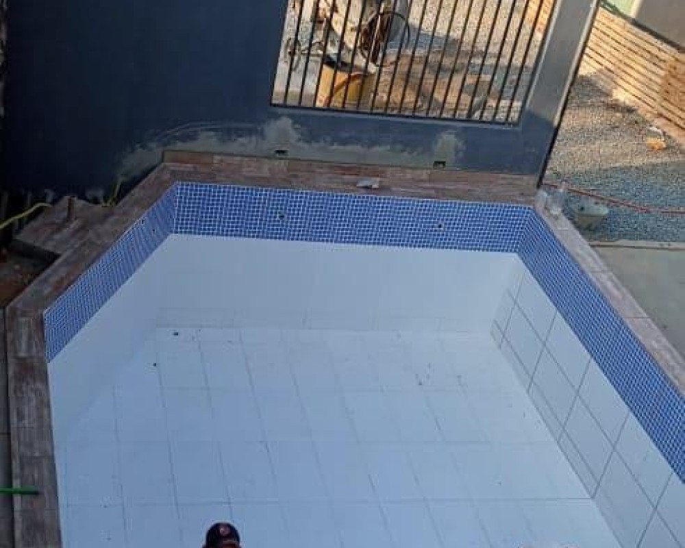 Imagem 4 da galeria Impermeabilização de piscinas, com Manta Asfáltica, Manta Liquida, Borracha Liquida e Argamassa Polimérica.