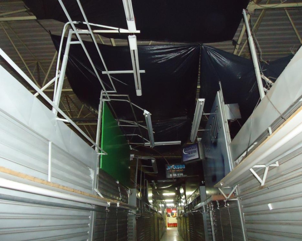 Imagem 38 da galeria Impermeabilização Telhado Galvanizado, Feira do Guará DF, 11 mil m²