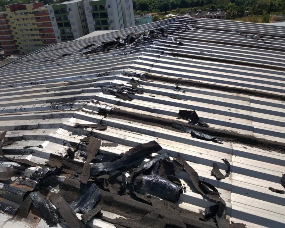 Imagem 24 da galeria Recuperação, impermeabilização, isolamento térmico para telhados galvanizados.