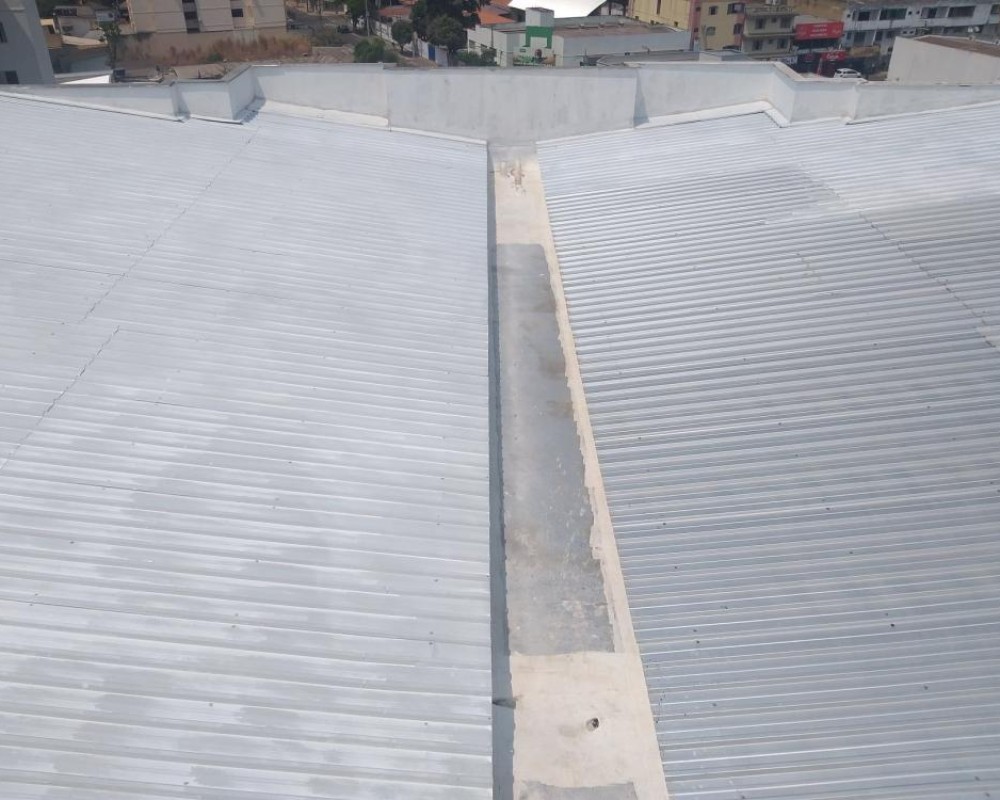 Imagem 1 da galeria Impermeabilização, recuperação, reforma de telhados e coberturas.