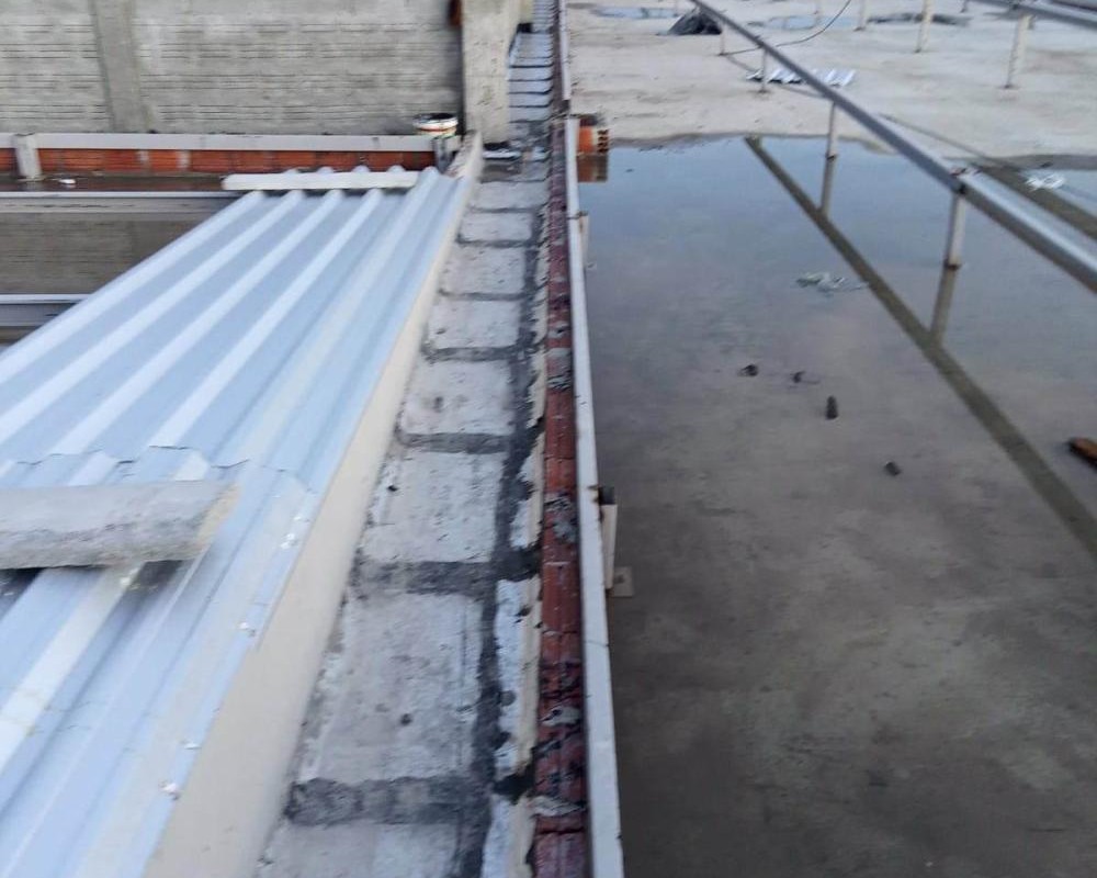 Imagem 31 da galeria Impermeabilização em calhas de concreto com manta asfáltica aluminizada.