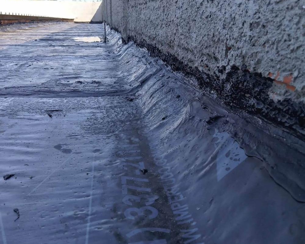 Imagem 49 da galeria Impermeabilização em calhas de concreto com manta asfáltica aluminizada.