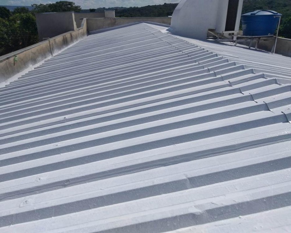 Imagem 17 da galeria Impermeabilização e isolamento térmico de telhado galvanizado. fita multiuso e tinta térmica emborrachada. 