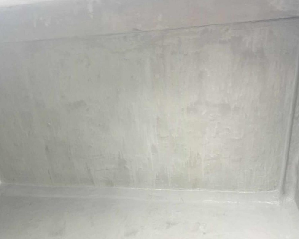 Imagem 19 da galeria Impermeabilização de caixa d'água elevada com argamassa polimérica e tela de poliéster
