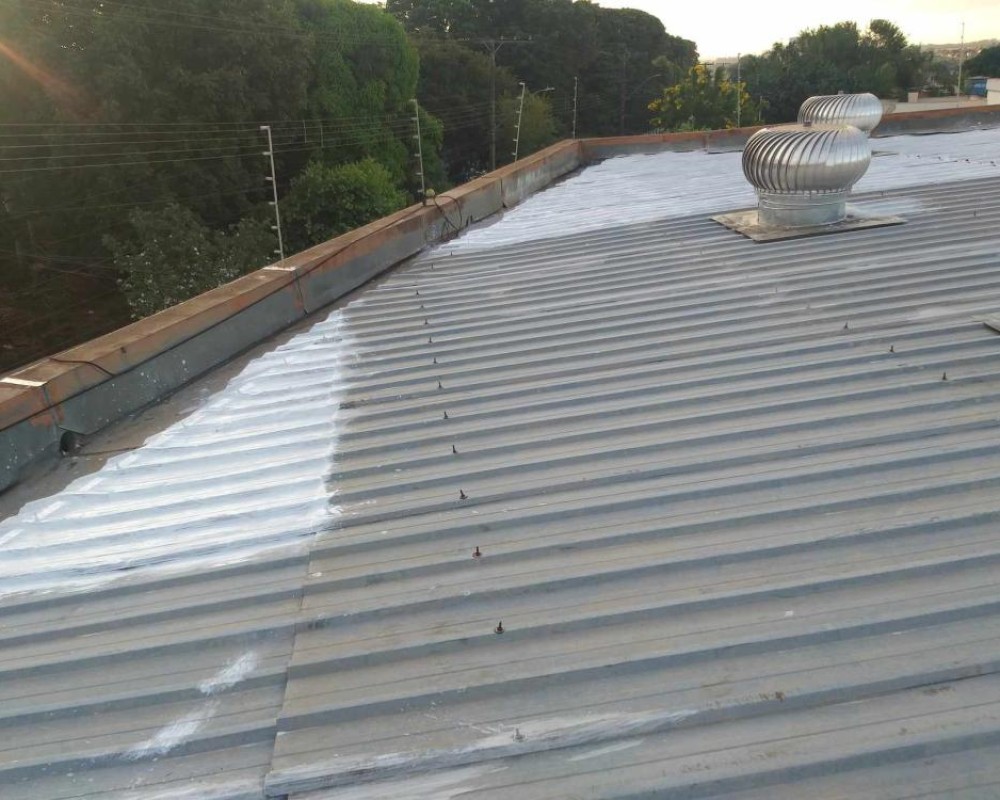 Imagem 4 da galeria Tratamento de ferrugem para telhados galvanizados e zinco
