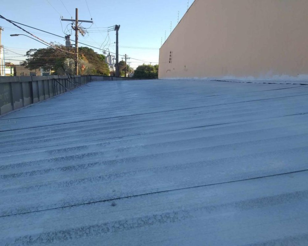 Imagem 11 da galeria Impermeabilização e isolamento térmico para telhados e coberturas, com borracha liquida térmica impede a passagem de água e calor indesejados.