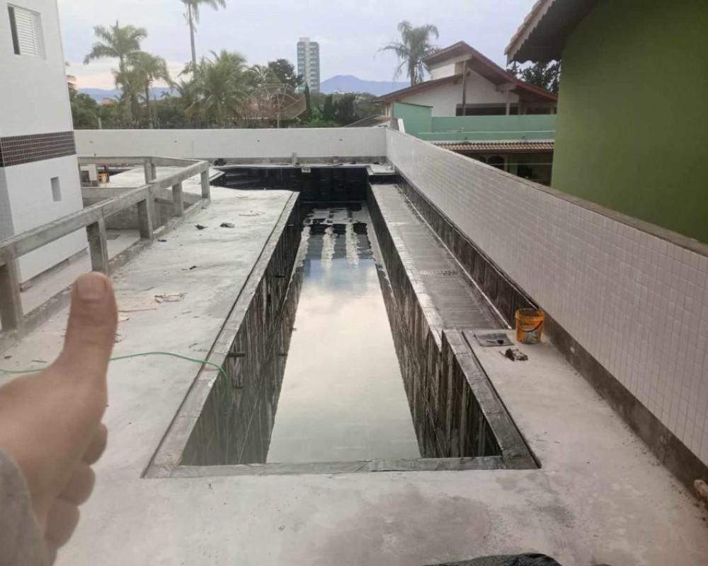 Imagem 31 da galeria Impermeabilização de piscina elevada com manta asfáltica dupla, 3 e 4mm