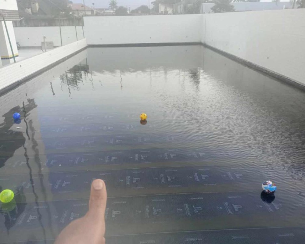 Imagem 10 da galeria Impermeabilização de piscina elevada com manta asfáltica dupla, 3 e 4mm