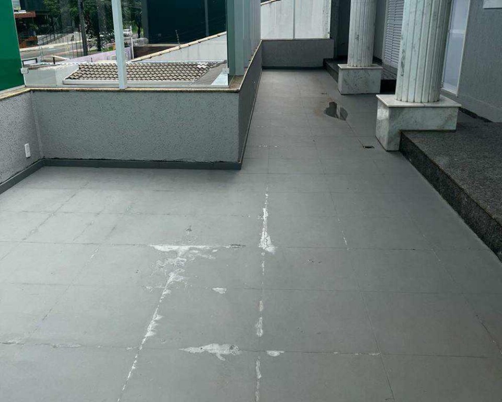 Imagem 4 da galeria Impermeabilização de piso com borracha liquida e látex, com trafego de pessoas. garantia entre 5 e 10 anos. 